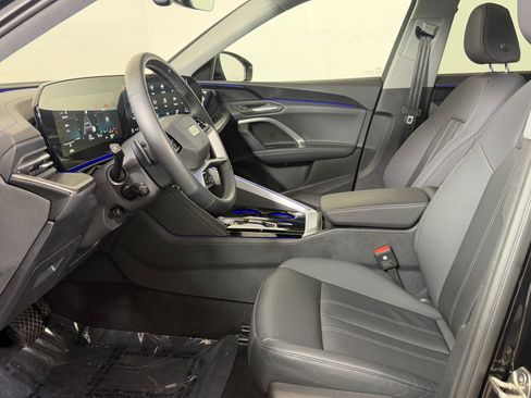 Certified 2025 Audi Q5 Premium w/ Convenience Package AWD/4WD image 5