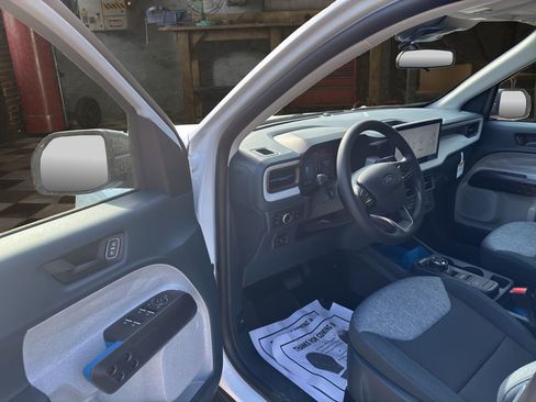 New 2026 Ford Maverick XLT AWD/4WD image 17