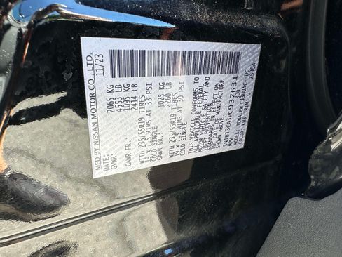 Used 2023 Nissan Rogue SL FWD image 36