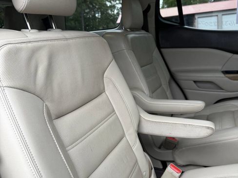 Used 2017 GMC Acadia Denali w/ Technology Package image 6