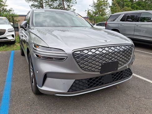 Used 2023 Genesis Electrified GV70 w/ Prestige Package AWD/4WD image 2