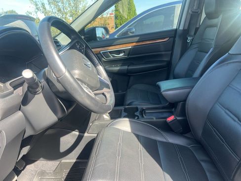 Used 2018 Honda CR-V Touring image 9