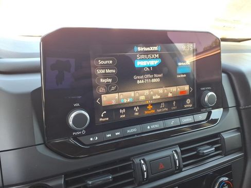 Certified 2025 Nissan Pathfinder S FWD image 20