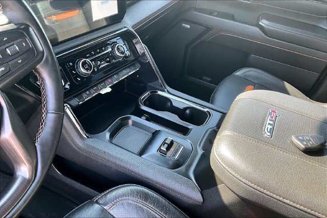 Used 2024 GMC Sierra 2500 AT4 w/ AT4 Premium Plus Package AWD/4WD image 13