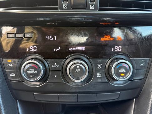 Used 2014 MAZDA MAZDA6 Touring w/ Touring Technology Package image 32