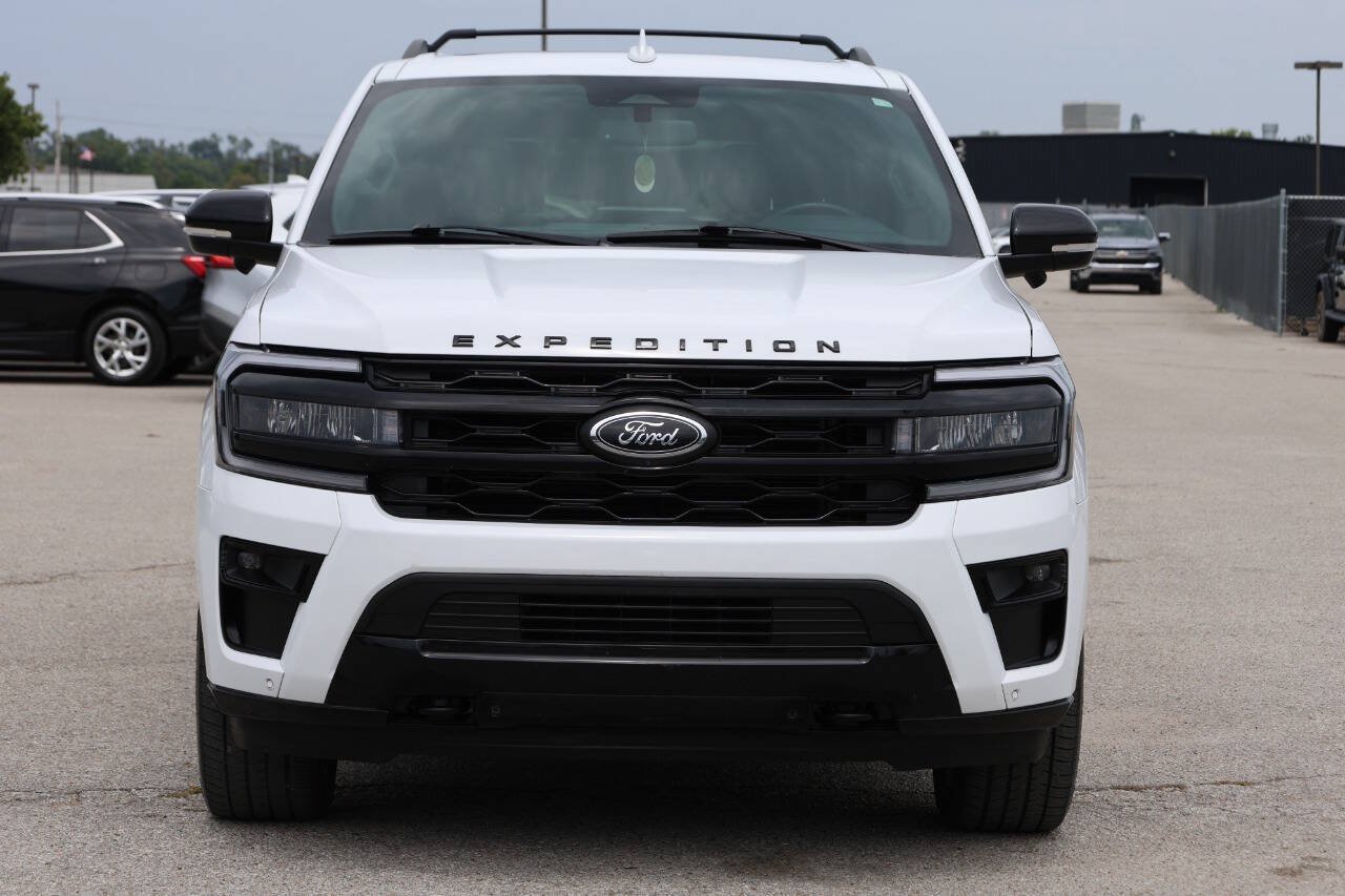 Used 2022 Ford Expedition Max Limited AWD/4WD image 5