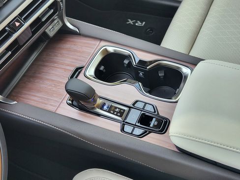 New 2025 Lexus RX 450h AWD w/ Luxury Package image 14