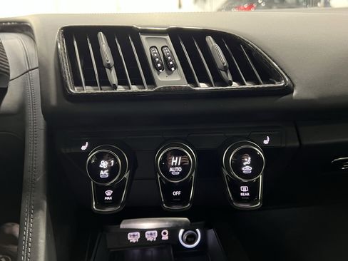 Used 2023 Audi R8 V10 performance w/ R8 Performance Design Package image 24