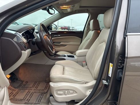 Used 2014 Cadillac SRX Luxury w/ Driver Awareness Package image 9