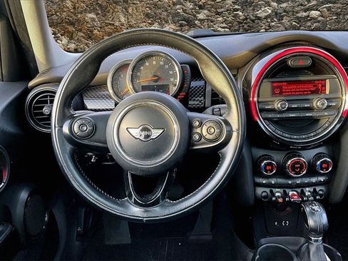 Used 2016 MINI Cooper S image 5