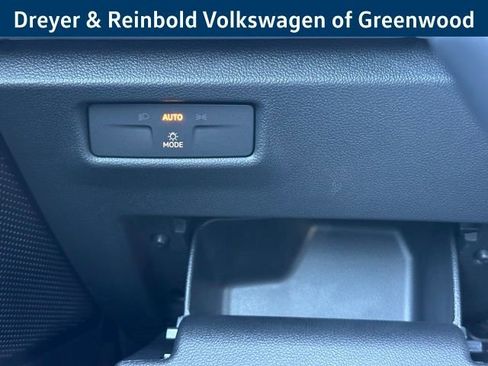 New 2026 Volkswagen Tiguan SE R-Line image 16