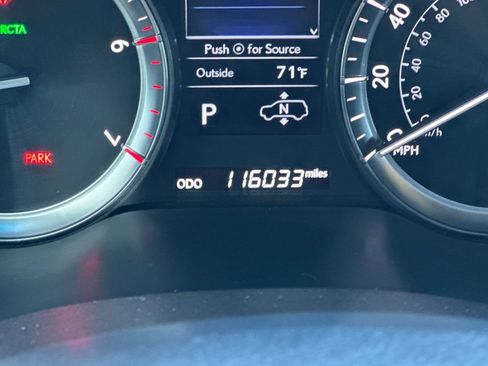 Used 2017 Lexus LX 570 4WD image 30