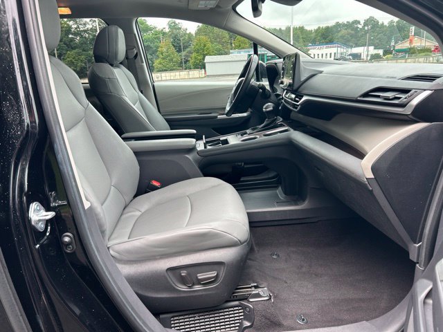 Used 2024 Toyota Sienna XLE w/ XLE Plus Package AWD/4WD image 29