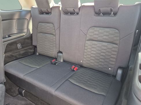 Certified 2025 Nissan Pathfinder S FWD image 20