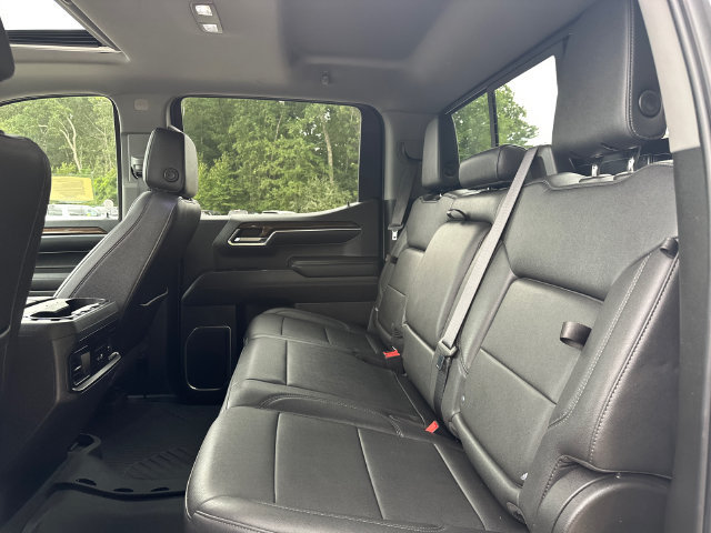 Used 2022 Chevrolet Silverado 1500 LT Trail Boss w/ Convenience Package II AWD/4WD image 36