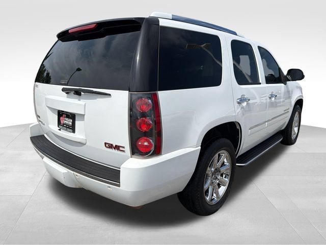 Used 2009 GMC Yukon Denali RWD image 7