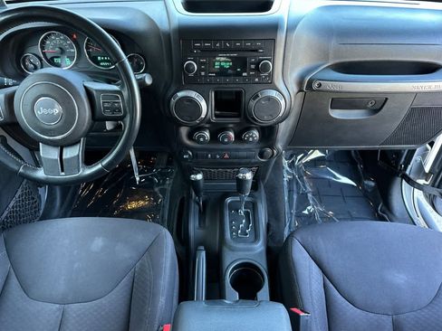 Used 2013 Jeep Wrangler Sport AWD/4WD image 3