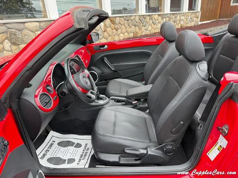 Used 2014 Volkswagen Beetle 1.8T FWD image 4