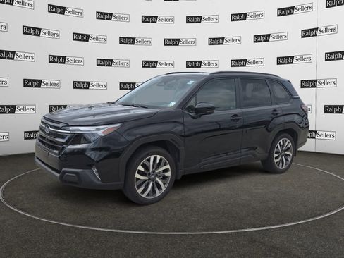 Used 2025 Subaru Forester Touring w/ Popular Package - Touring image 2