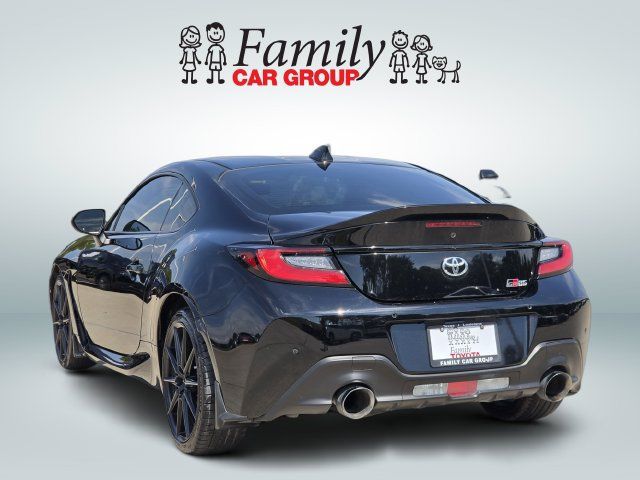 Used 2024 Toyota GR86 Premium RWD image 3