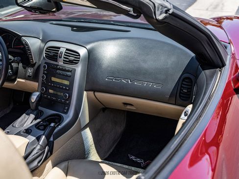 Used 2006 Chevrolet Corvette Convertible w/ Preferred Equipment Group RWD image 42