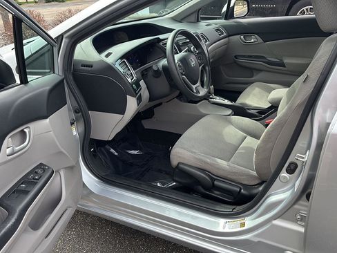 Used 2013 Honda Civic LX image 2