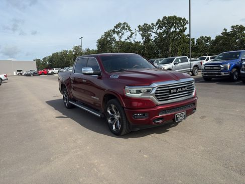 Used 2022 RAM 1500 Limited w/ Body Color Bumper Group AWD/4WD image 4