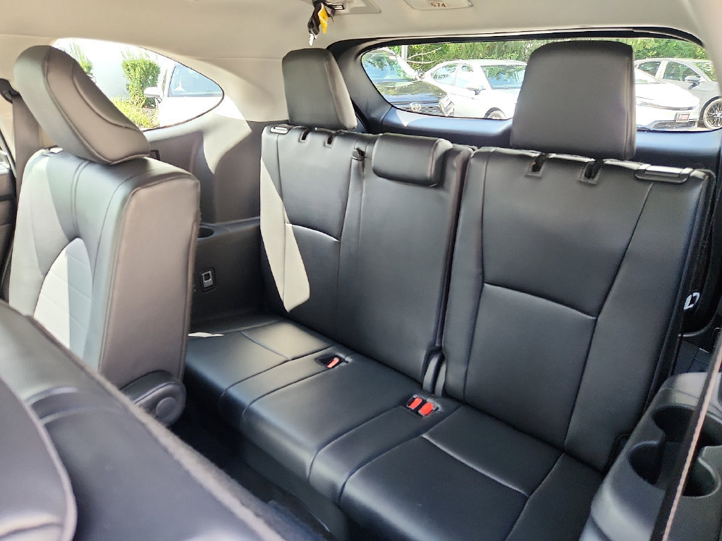 Certified 2025 Toyota Highlander XLE AWD/4WD image 11