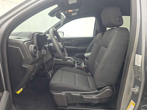 Used 2023 Chevrolet Colorado Trail Boss w/ Advanced Trailering Package AWD/4WD image 2