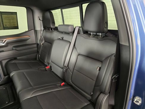 Used 2024 GMC Sierra 1500 Denali AWD/4WD image 18