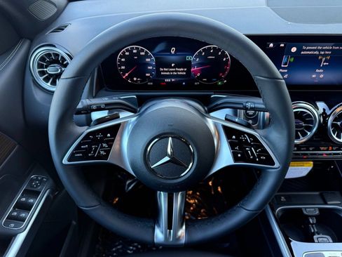 Used 2026 Mercedes-Benz GLB 250 image 18