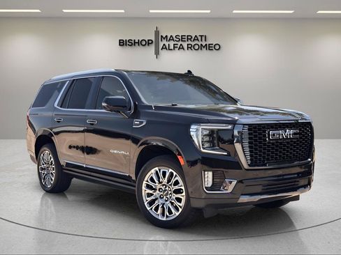 Used 2023 GMC Yukon Denali Ultimate AWD/4WD image 1