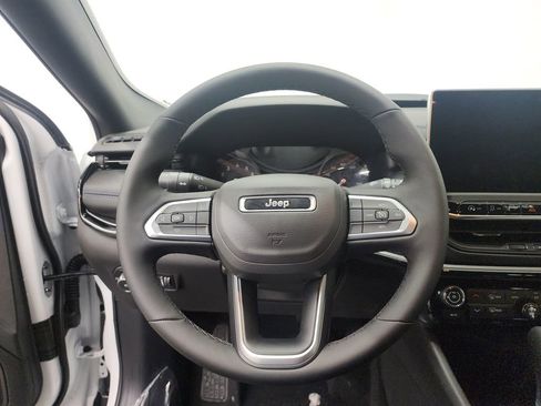 New 2026 Jeep Compass Latitude image 14