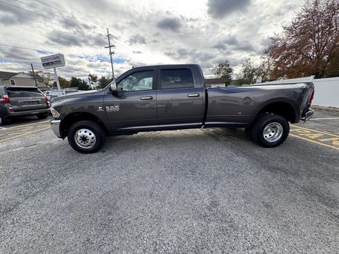 Used 2016 RAM 3500 Laramie image 40