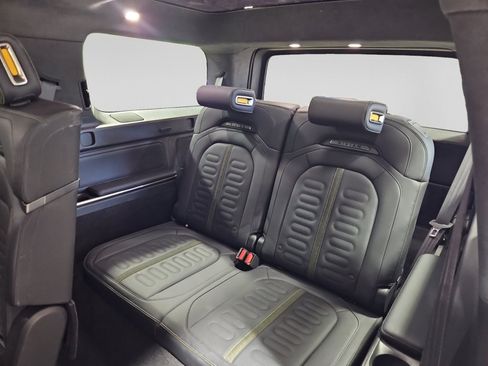 Used 2023 Rivian R1S Adventure AWD/4WD image 23