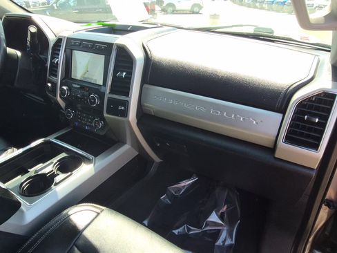 Used 2021 Ford F350 Lariat w/ Tremor Off-Road Package AWD/4WD image 30