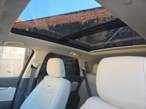 Used 2023 Cadillac XT5 Premium Luxury image 14