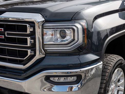 Used 2019 GMC Sierra 1500 SLE w/ SLE Value Package image 36