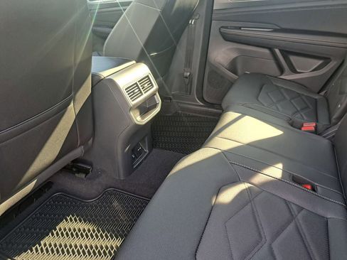 New 2026 Volkswagen Atlas Cross Sport SE image 22