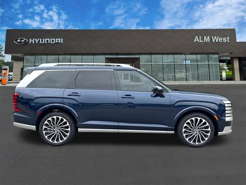Used 2026 Hyundai Palisade Calligraphy FWD image 4