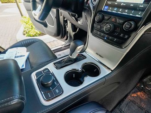 Used 2018 Jeep Grand Cherokee Trackhawk AWD/4WD image 90