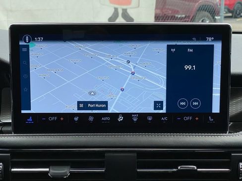 Used 2025 Lincoln Corsair Reserve AWD/4WD image 23