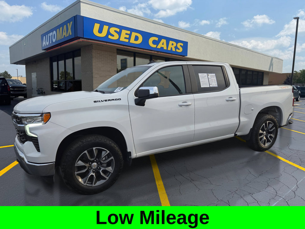 Used 2024 Chevrolet Silverado 1500 LT AWD/4WD image 1