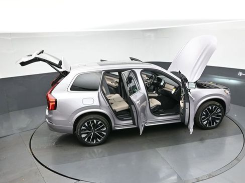 New 2026 Volvo XC90 B6 Plus w/ Protection Package Premier image 50