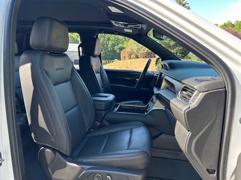 Used 2024 GMC Yukon Denali AWD/4WD image 53