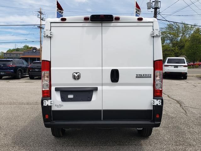 Used 2025 RAM ProMaster 1500 w/ Convenience Group FWD image 4