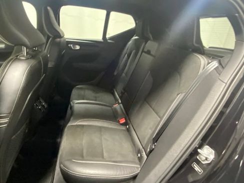 Used 2021 Volvo XC40 T5 R-Design w/ Protection Package Premier AWD/4WD image 13