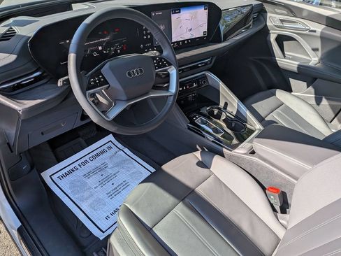 Used 2025 Audi Q5 Premium Plus w/ Premium Plus AWD/4WD image 10