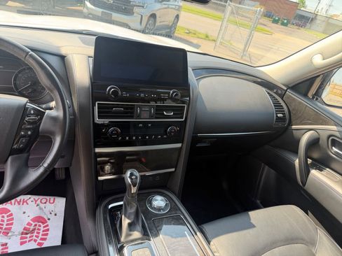 Used 2024 INFINITI QX80 Luxe AWD/4WD image 16