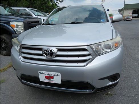 Used 2011 Toyota Highlander 4WD w/ Cold Weather Pkg image 15